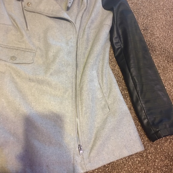 Jacket - Picture 4 of 6